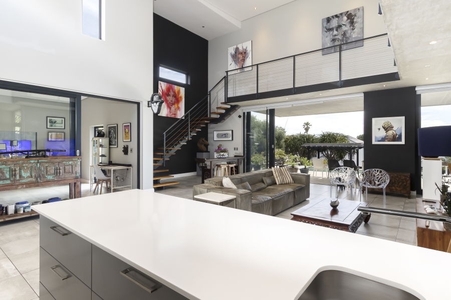 3 Bedroom Property for Sale in Heldervue Western Cape